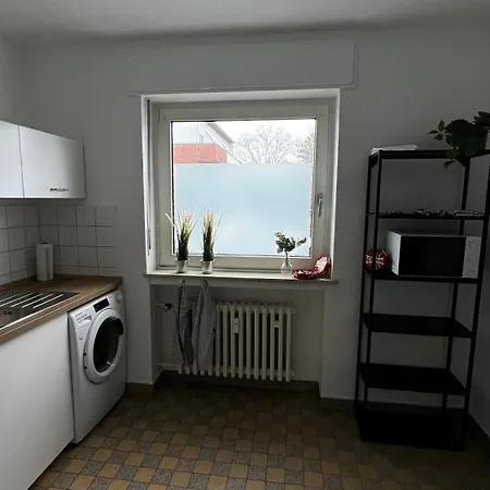 Geräumige Handwerkerunterkunft Mit Balkon * Rheine