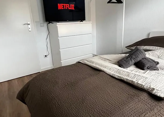 Geraeumige Handwerkerunterkunft Mit Balkon