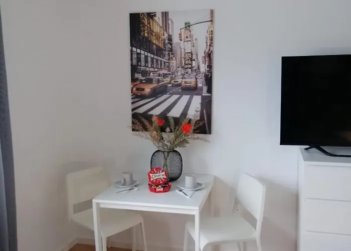 Geraeumige Handwerkerunterkunft Mit Balkon * Rheine